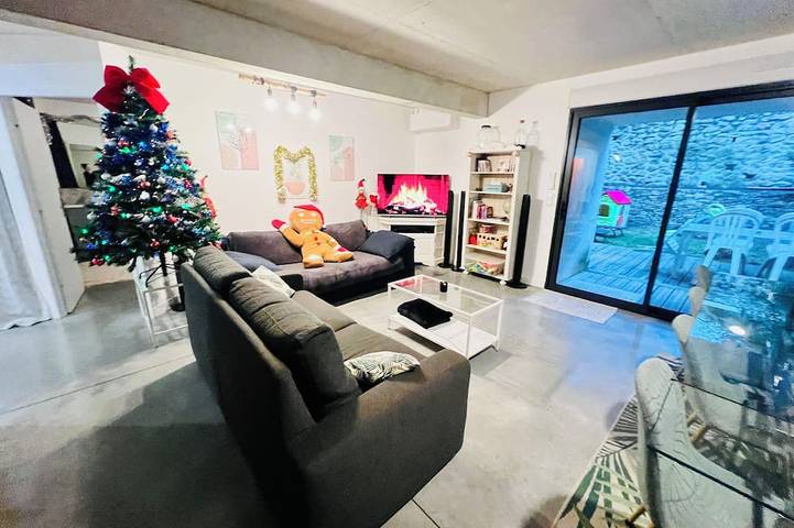 Appartement de vacances pour 12 personnes, avec jacuzzi et piscine, animaux acceptés à Lattes