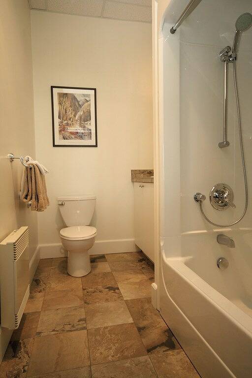 Ganze Wohnung, Zentrale, fabelhafte 3-Zimmer-Wohnung mit Küche in Québec (Stadt), Québec