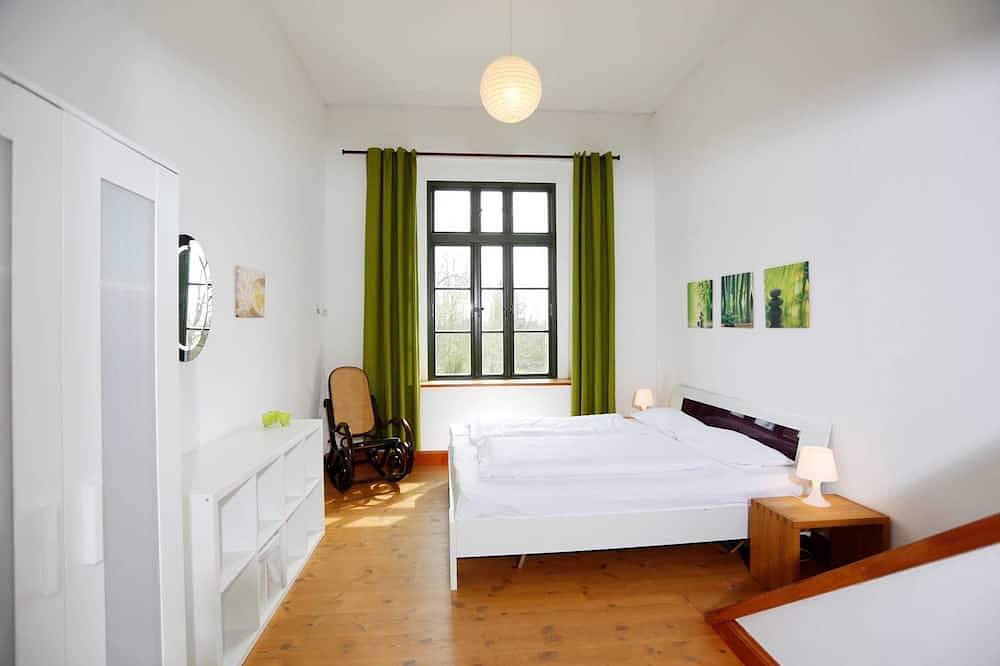 Ganze Wohnung, Ferienwohnung 2 „Ticki“ - Gutshaus Bartelshagen in Dalkendorf, Mecklenburgische Schweiz