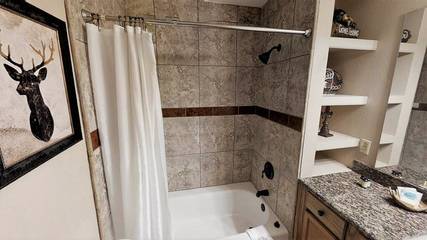 Log Cabin for 6 Guests in Red River, Taos County, Picture 3