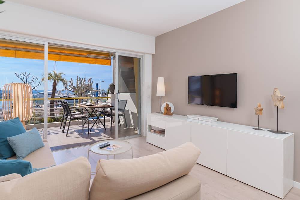 Ganze Wohnung, 3 P Meerblick Golfe Juan 4/6 Pers. Wifi Clim Terrasse - klassifiziert für den Tourismus eingerichtet in Golfe-Juan, Vallauris