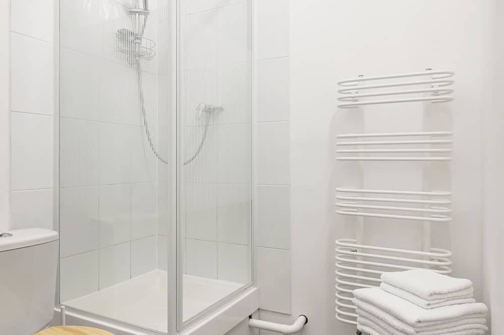 Entire apartment, Entire Photographers Loft in Bethnal Green, London