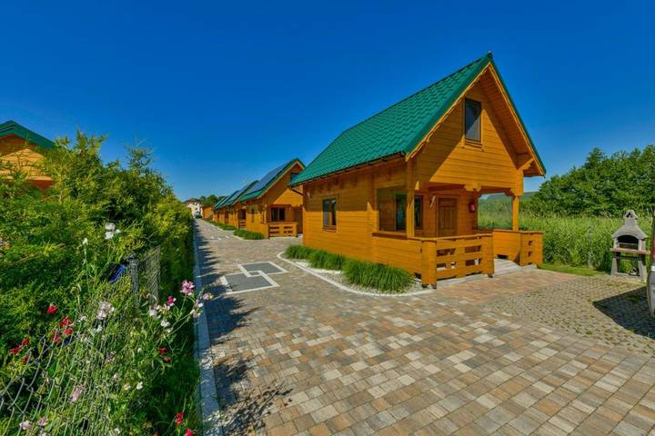 Domek letniskowy dla 2 osób, z Ogród i Basen dla dzieci oraz Basen i Sauna w Gąski