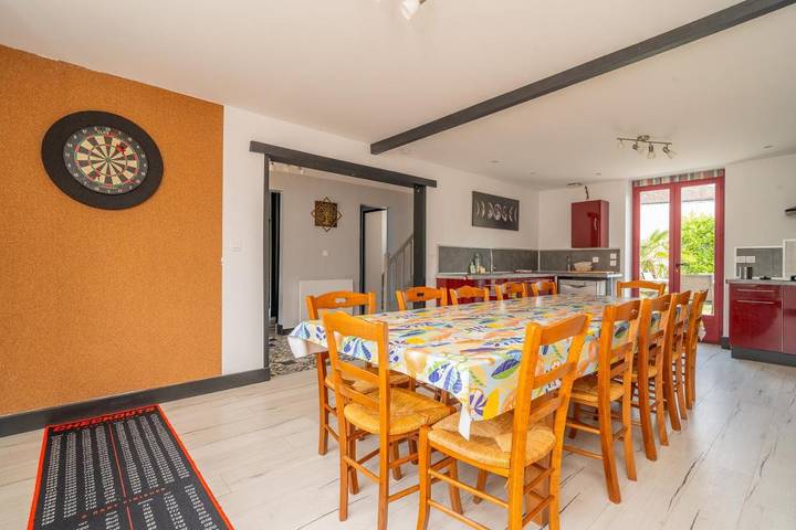 Location de vacances pour 10 personnes, avec Terrasse et Jardin à Souvigny-de-Touraine