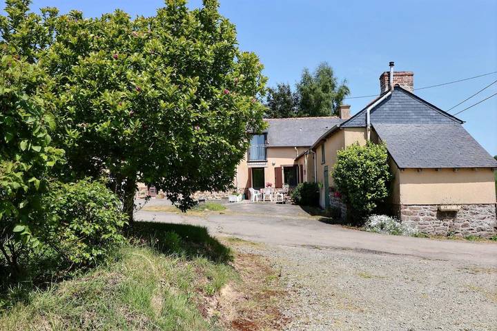Gîte pour 6 personnes, avec jardin à Saint-Pern - 2