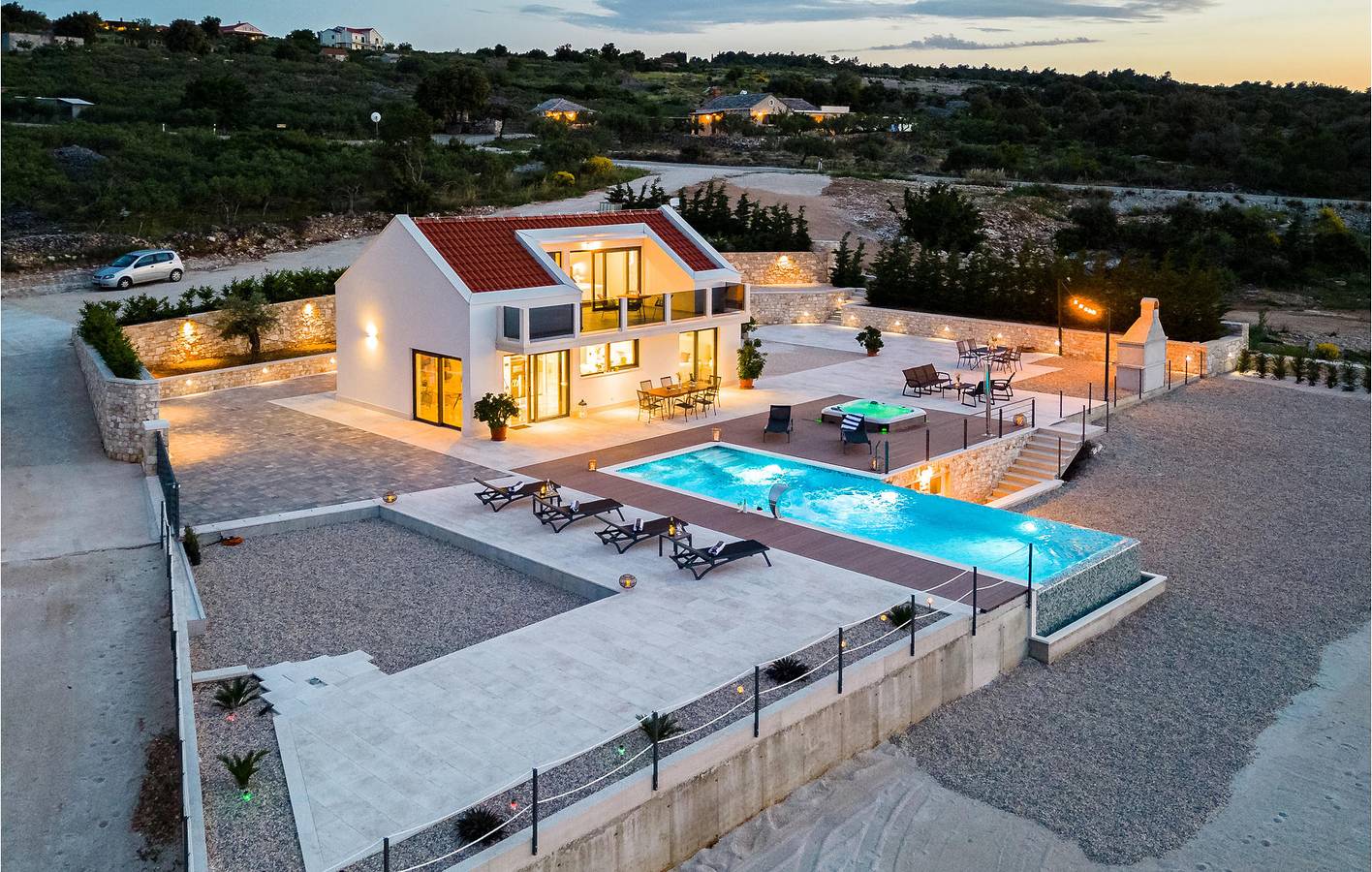 Gemütliches Apartment mit Pool, Terrasse und Parkplatz in Supetar, Brac