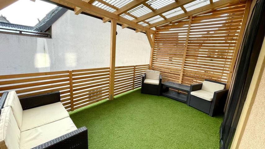 Appartement entier, Appartement "Max Haus 2" avec terrasse privée et Wi-Fi in Karlstadt-sur-le-Main, Région viticole de Franconie