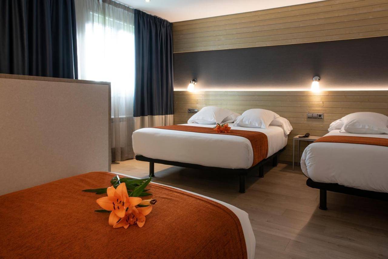 Hotel para 2 pessoas com jacuzzi in Corunha, Costa de Galicia