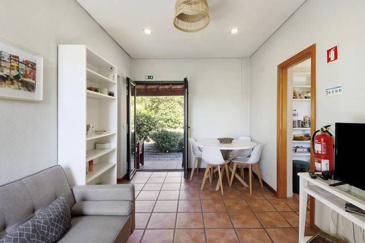 Casa de vacaciones 'Casa De Andrães Magnolias' con piscina compartida, Wi-Fi y aire acondicionado in Santo Isidoro e Livração, Distrito de Porto