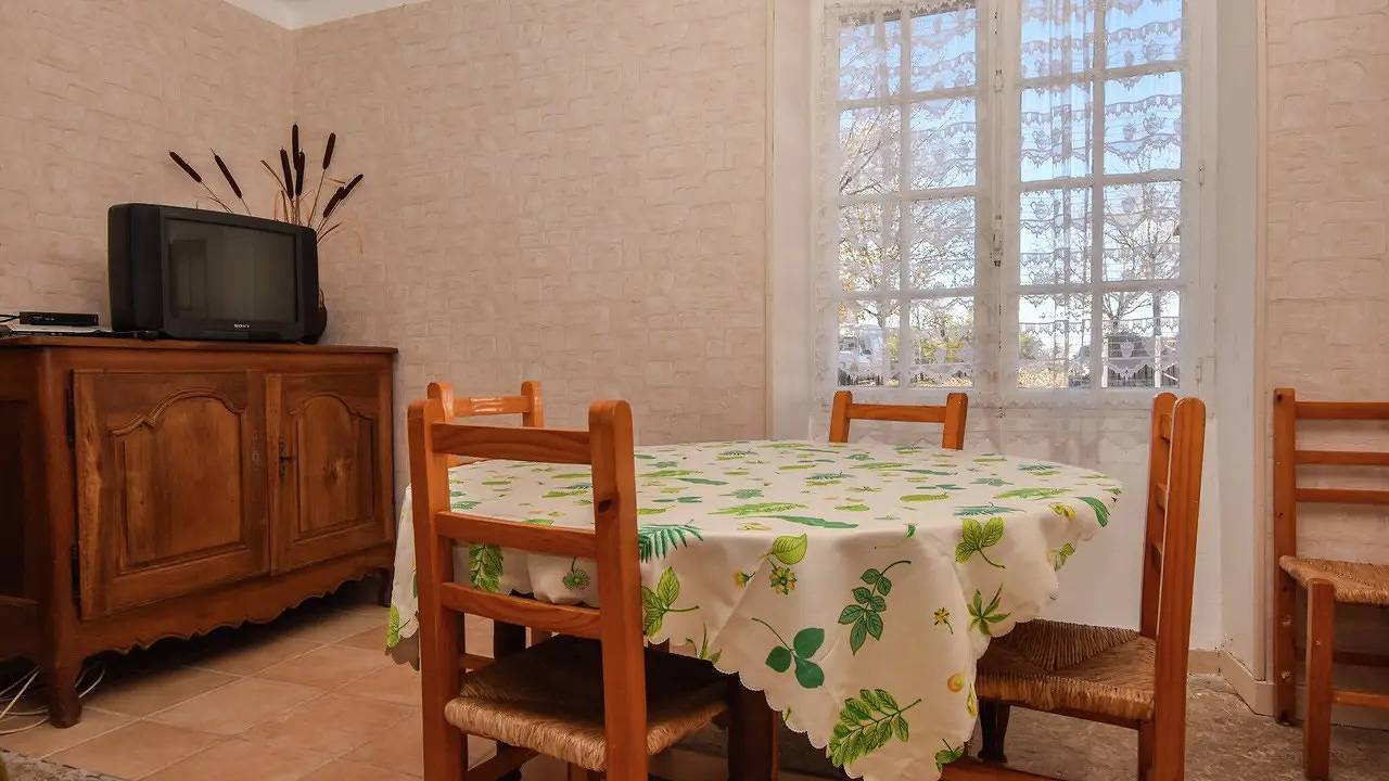 Holiday home for 5 people with garden in Montfaucon (Lot), Quercy