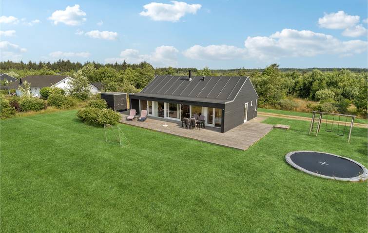 Ferienhaus für 8 Personen, mit Whirlpool und Terrasse sowie Sauna in Tranum Strand