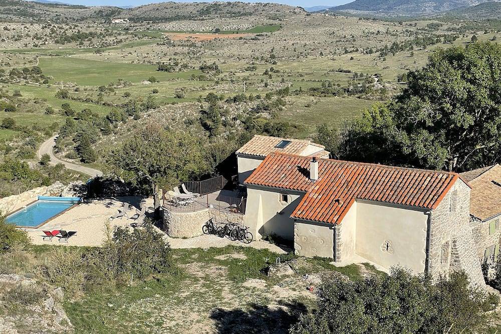 Hameau De Belfort à Blandas / Navacelles    30770   L'Arche. 80 M2 in Blandas, Parc national des Cévennes