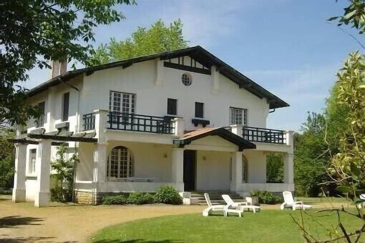 Ferienhaus für 10 Personen, mit Balkon und Garten - 1