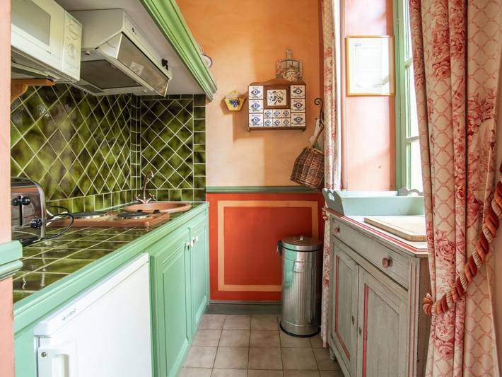 Gîte pour 2 personnes, avec piscine ainsi que jardin et terrasse, adapté aux familles à Montbrun-les-Bains - 3