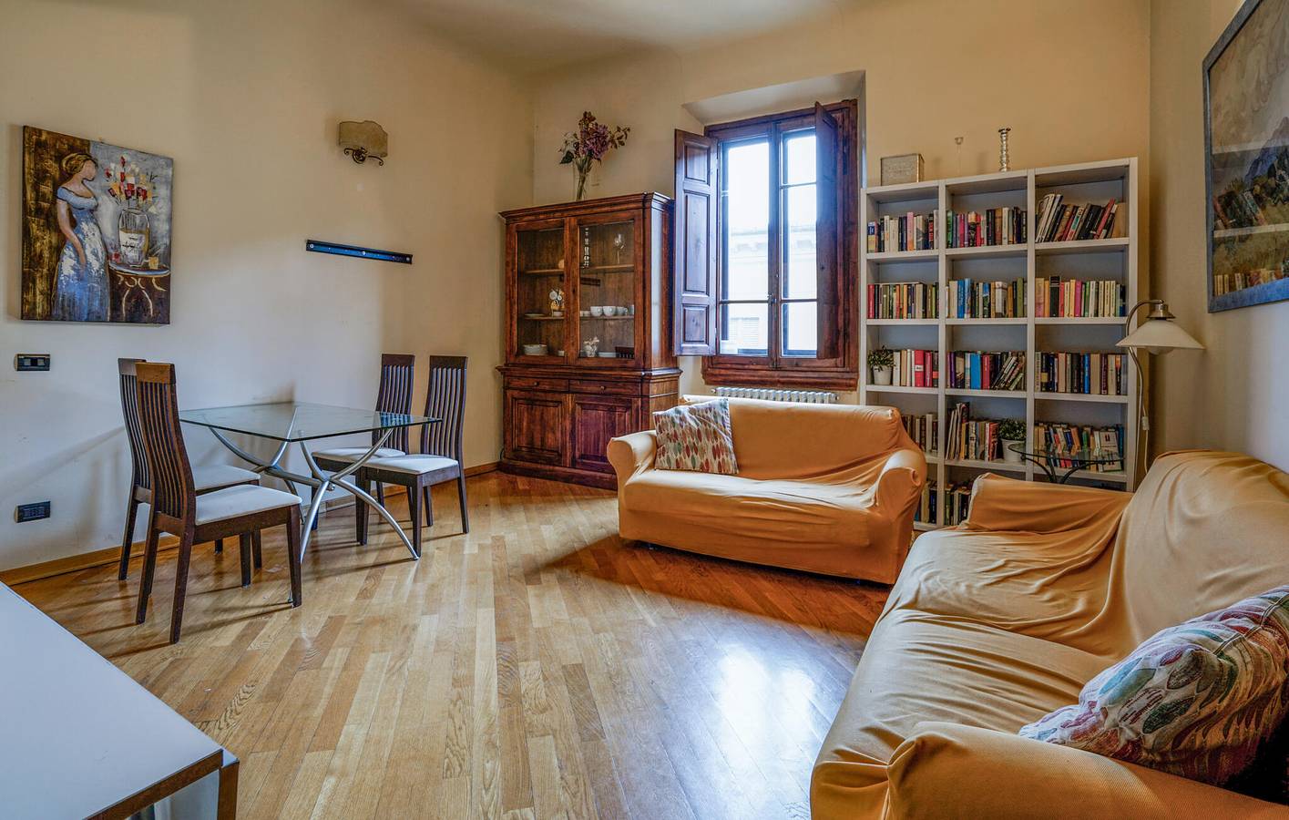 Apartamento de férias inteiro, Apartamento de charme em Florença, perto do centro da cidade e da adega in Florence city center, Florença