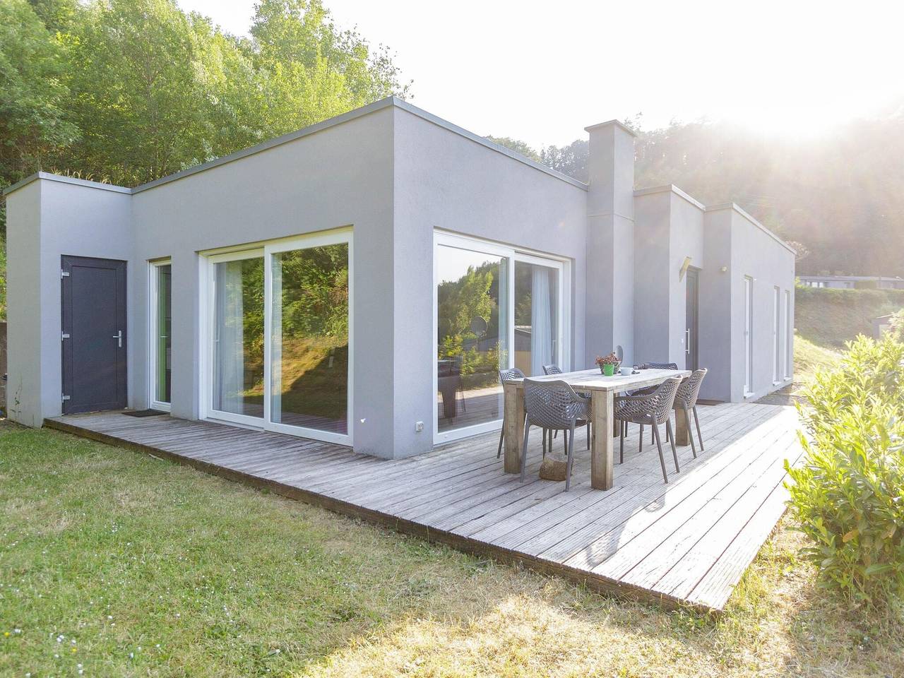 Luxusbungalow im Campingpark in Waxweiler, Eifelkreis Bitburg-Prüm