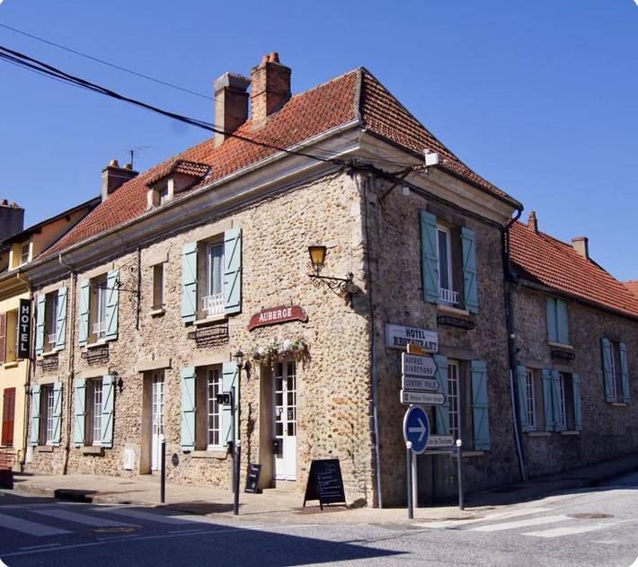 Hôtel pour 2 personnes, avec Terrasse à Saint-Arnoult-en-Yvelines