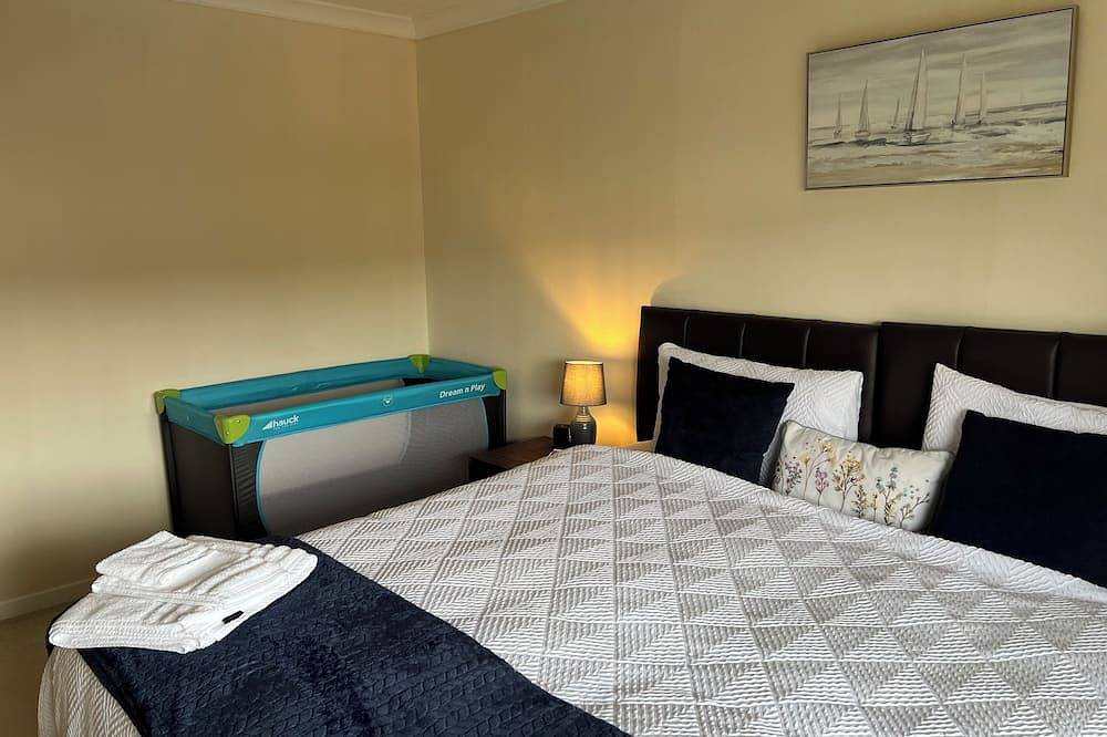 Free Parking | Private Garden | Fully Equipped | Family Friendly | Bus Stop in Littlemore, Oxford