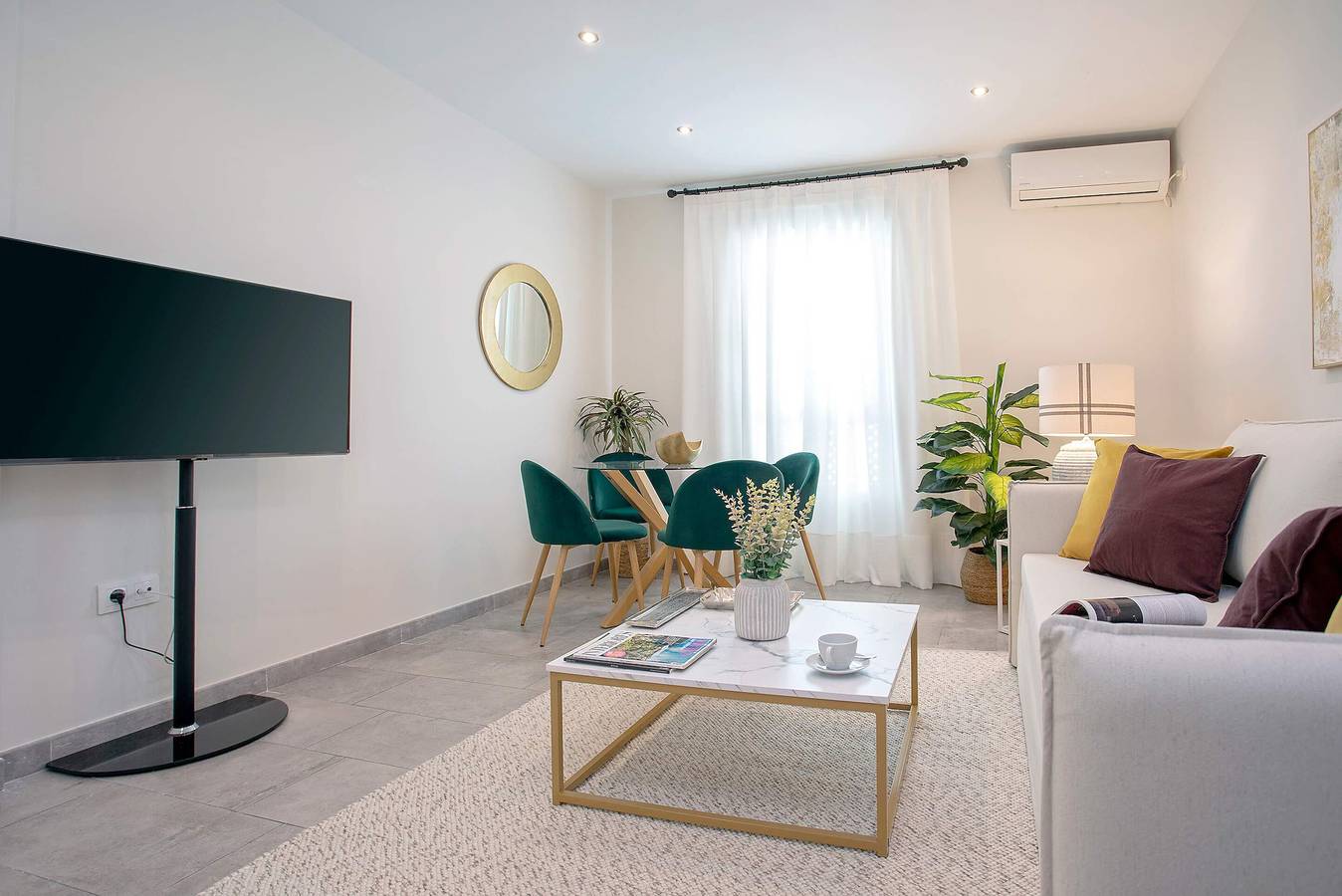 Apartamento entero, Bright Apartment & parking in Cordoba. Santa Marta in Distrito Centro (Córdoba), Córdoba