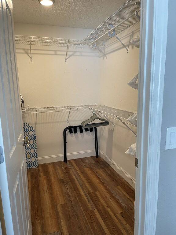 Vacation rental for 4 people, with pool and garden as well as terrace in The Villages