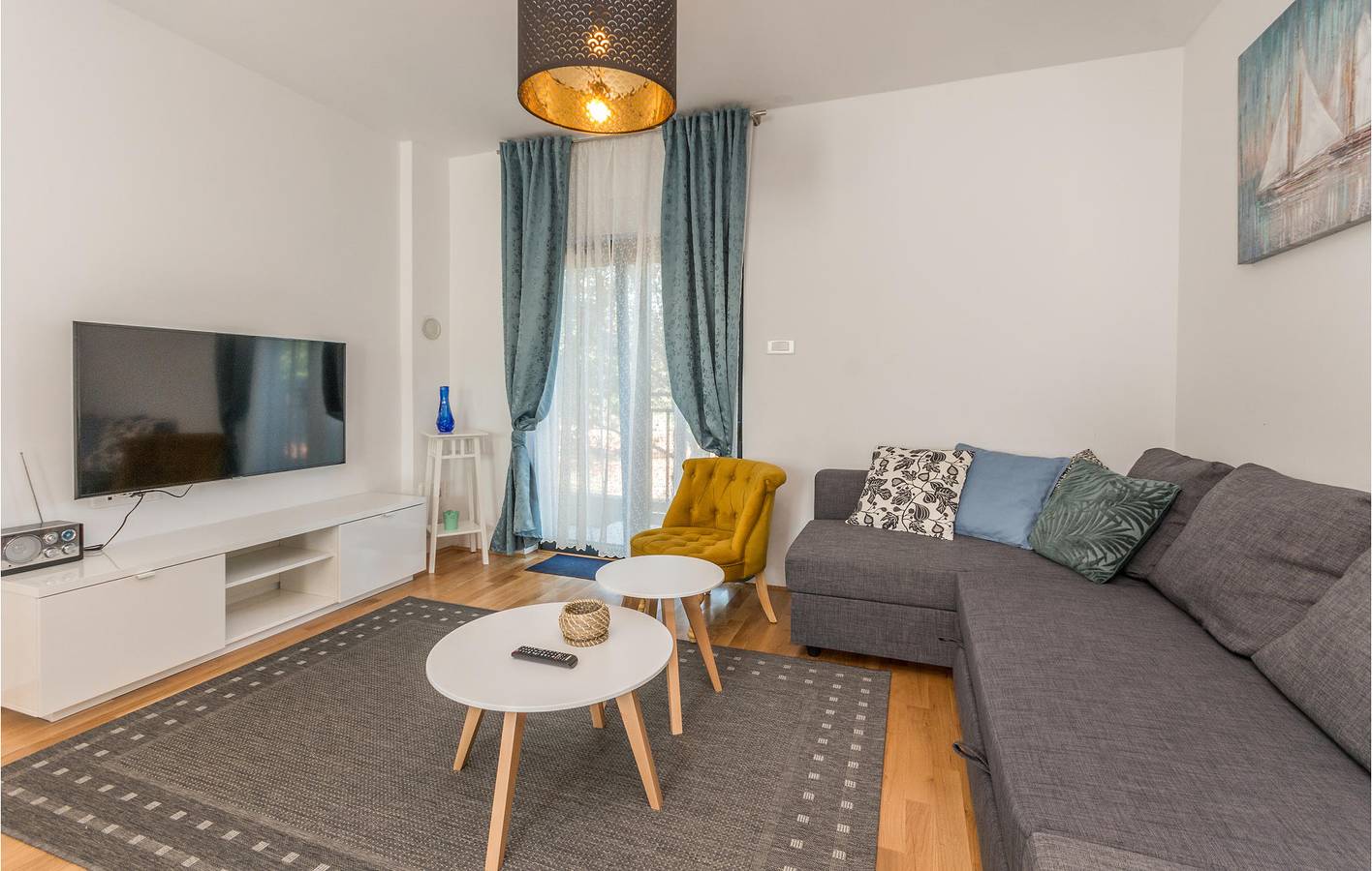 Ganze Ferienwohnung, Ferienwohnung für 5 Personen mit Terrasse in Sukosan, Zadar
