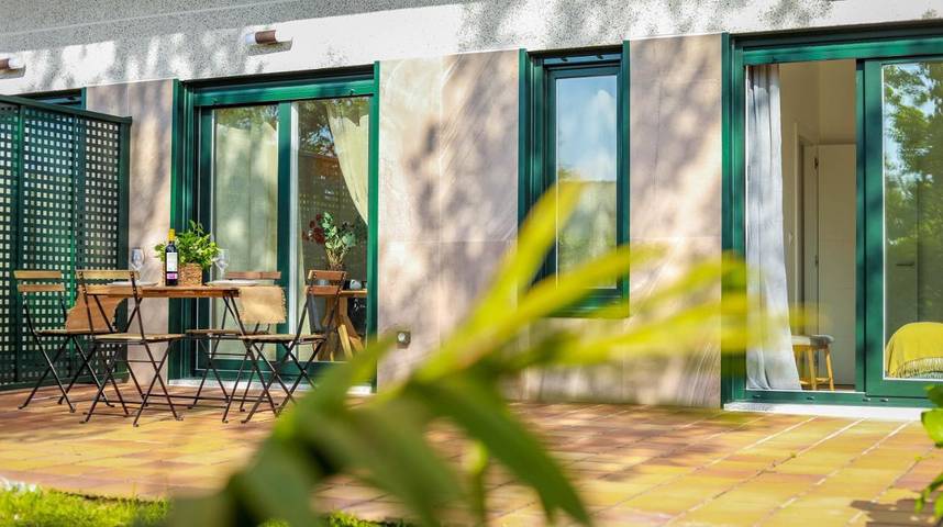 Casa de huéspuedes para 2 personas, con Terraza además de Jardín y Vistas en Nigrán