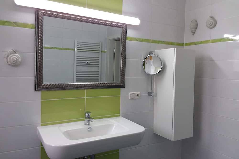 Ganze Wohnung, Ldl -Exklusiv  Ferienwohnung direkt im Kurgebiet von Bad Camberg in Bad Camberg, Landkreis Limburg-Weilburg