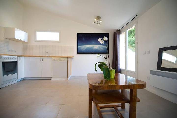 Gîte pour 2 personnes, avec Terrasse à Montaud