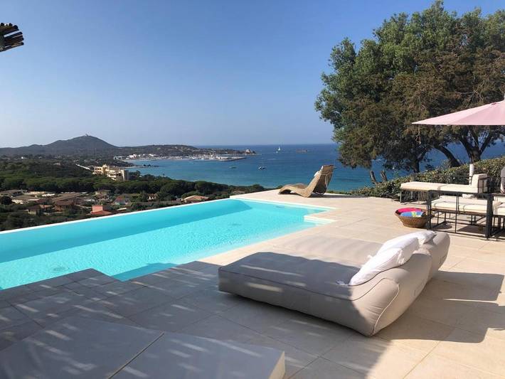 Villa con piscina per 6 persone, con Balcone e Terrazza nonché Giardino e Piscina a Villasimius