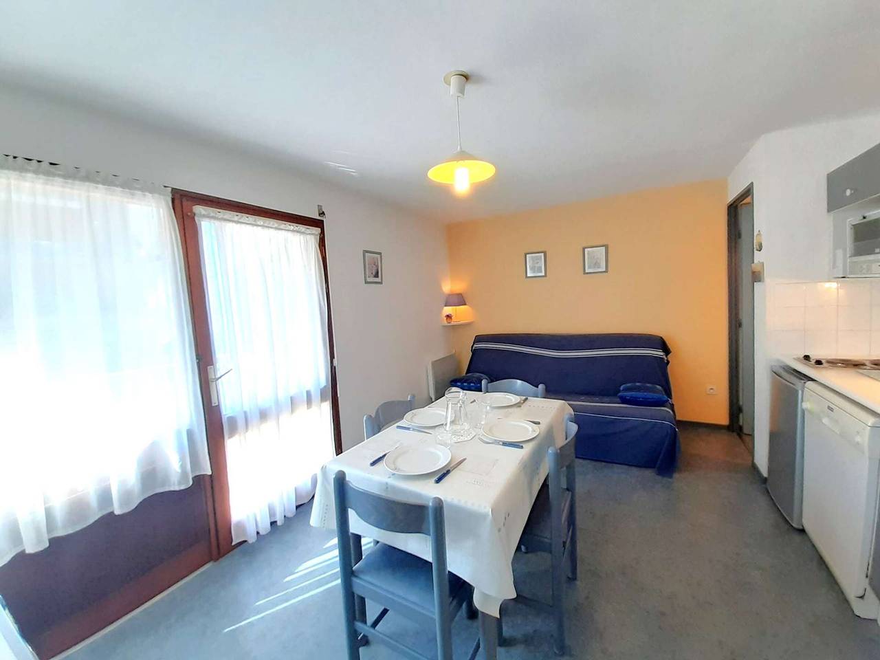 Studio entier, Studio cosy avec balcon, parking, salle de musculation - 4 personnes à Saint-Lary-Soulan in Saint-Lary-Soulan, Parc national des Pyrénées