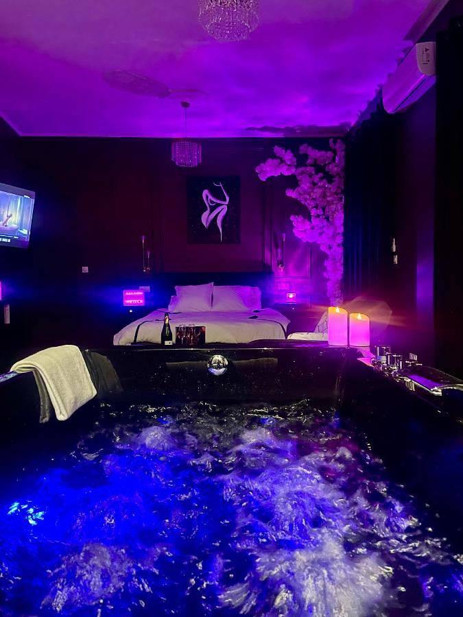 Location de vacances pour 2 personnes, avec jacuzzi à Roanne
