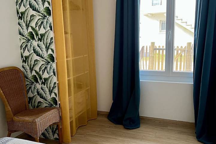 Gîte pour 4 personnes, avec jardin dans Plage Du Pont D Yeu Notre Dame De Monts - 2