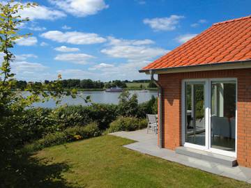 Ferienhaus für 6 Personen, mit Garten und Seeblick sowie Sauna, mit Haustier in Kosel