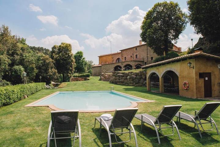 Country house for 19 people, with garden and pool as well as hot tub - 1