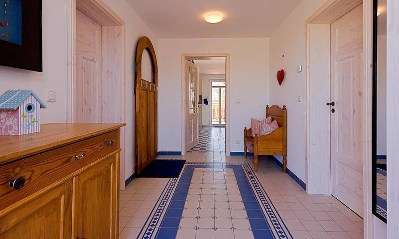 Strandhaus für 8 Personen, mit Ausblick und Garten in Ahrenshoop - 2