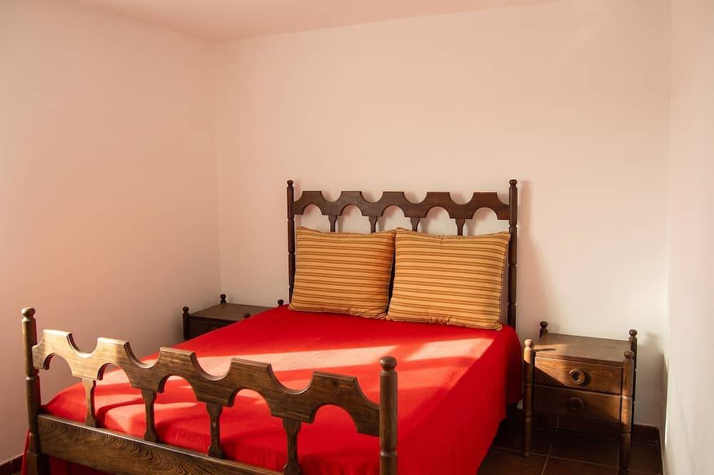 Homerez - Haus in Vila Fernando in Beira Interior Norte, Vila Fernando