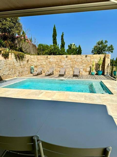 Villa per 11 persone, con panorama e piscina nonché giardino - 1