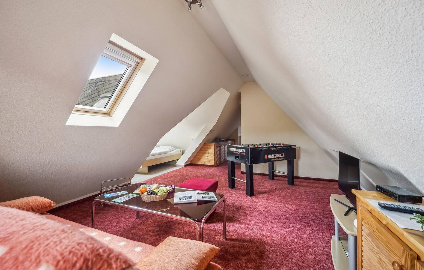 Ganze Ferienwohnung, Gemütliche Wohnung mit Garten und Parkplatz in der Nähe des Stadtzentrums von Moldava in Hermsdorf, Mittlere Erzgebirge