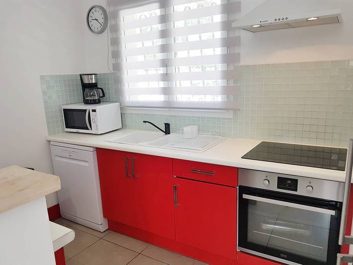 Location de vacances pour 6 personnes, avec jardin et piscine, adapté aux familles à Zonza - 4