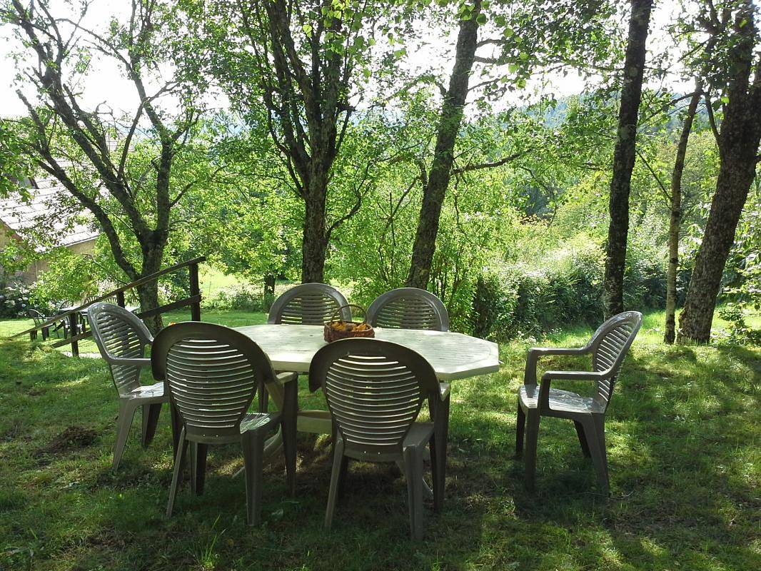 Gîte for 6 personer med have in La Grande-Verrière, Autun Området