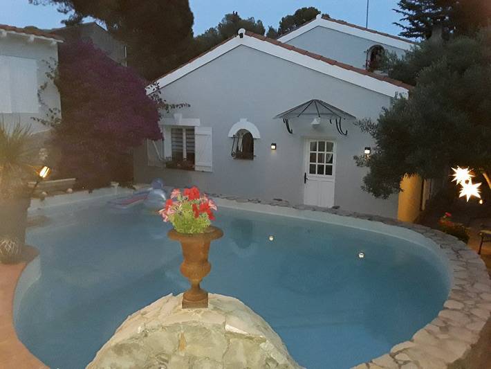 Chambre d’hôte pour 2 personnes, avec piscine et jardin dans le Languedoc-Roussillon - 2