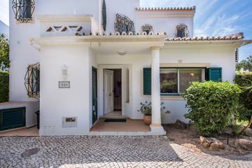 Villa for 6 People in Vale do Lobo, Almancil, Photo 1