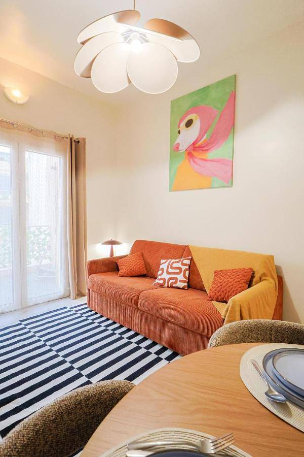 Gîte pour 6 personnes, avec terrasse dans Plage Fabron Bambou Nice
