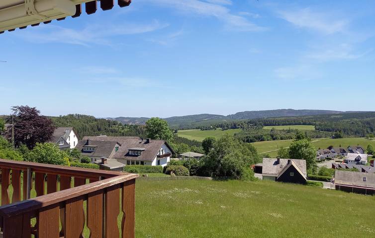 Ferienwohnung für 3 Personen, mit Terrasse und Garten in Neuastenberg - 3