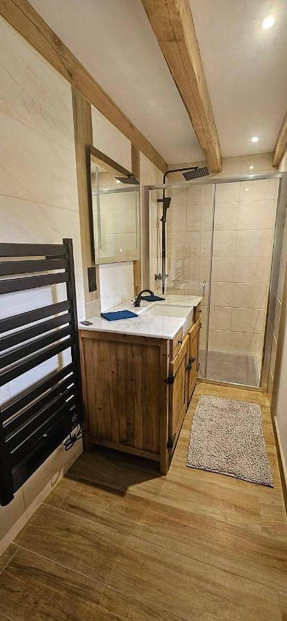 Location de vacances pour 8 personnes, avec vue et jardin à Saint-Jean-du-Bruel - 4