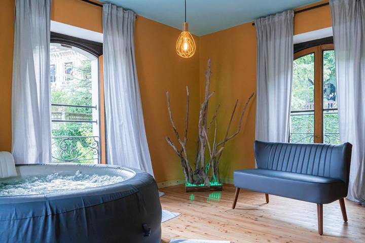 Gîte pour 2 personnes, avec terrasse et vue à San Pellegrino Terme - 2