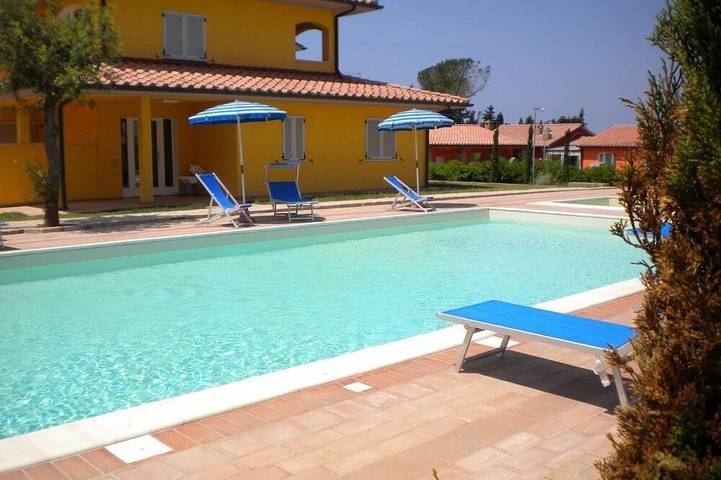 Ferienwohnung für 3 Personen, mit Pool