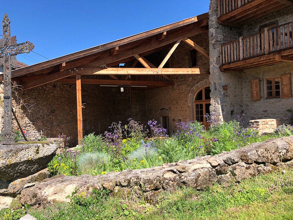 Chambres d'hôtes le Manoir des Fées - Le Balcon Forézien in Saint-Julien-la-Vêtre, Montbrison