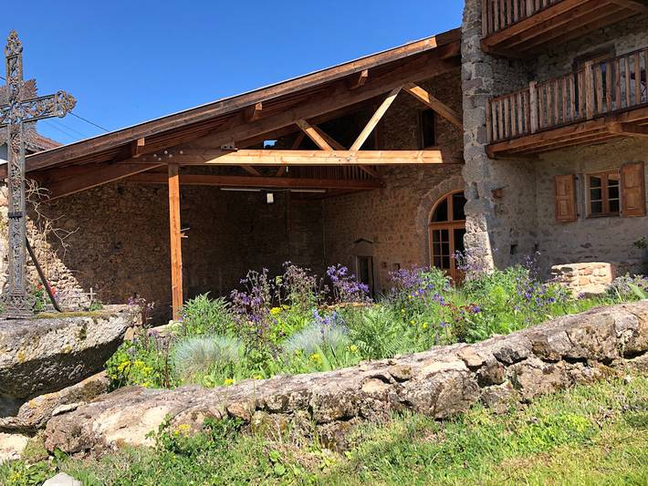 Gîte pour 3 personnes, avec jardin dans la Loire - 2
