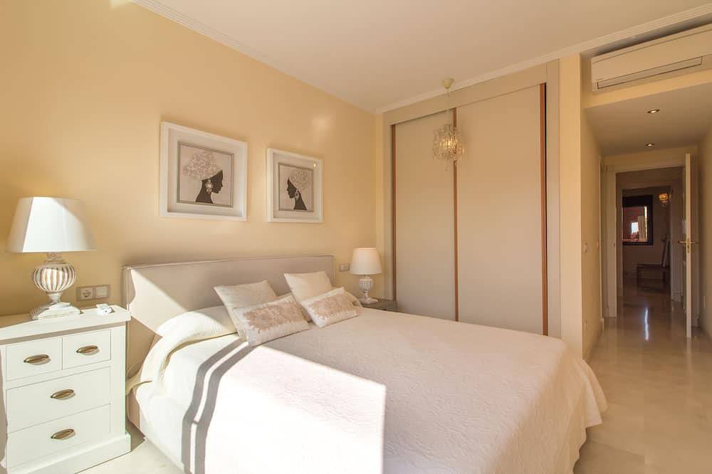Ganze Wohnung, Luxuswohnung In Strandnähe Mit Meerblick In Estepona in Buenas Noches, Estepona